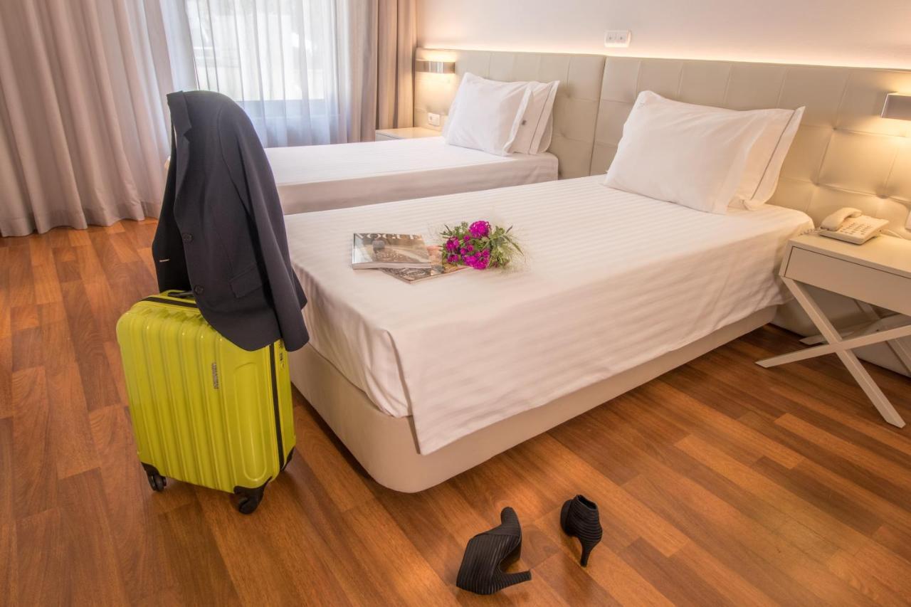 Double or Twin Room with Free Parking,1710327435:JPEG