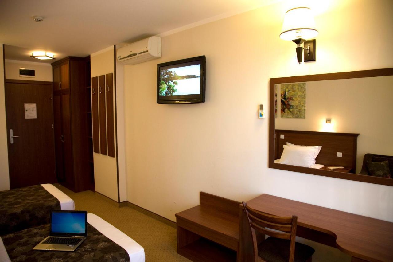 Standard Twin Room,664628412:JPEG