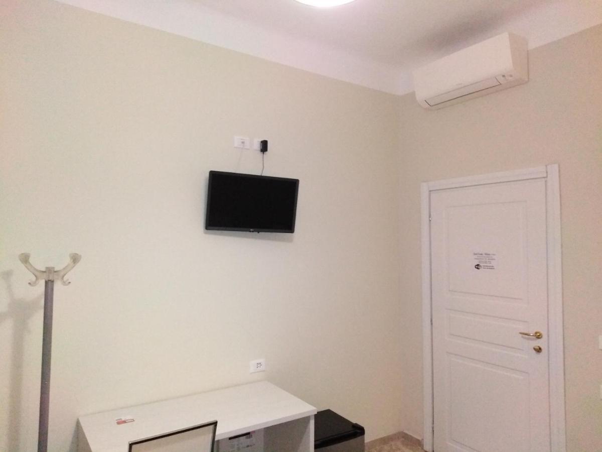 Family Room with Private Bathroom,1323378769:JPEG