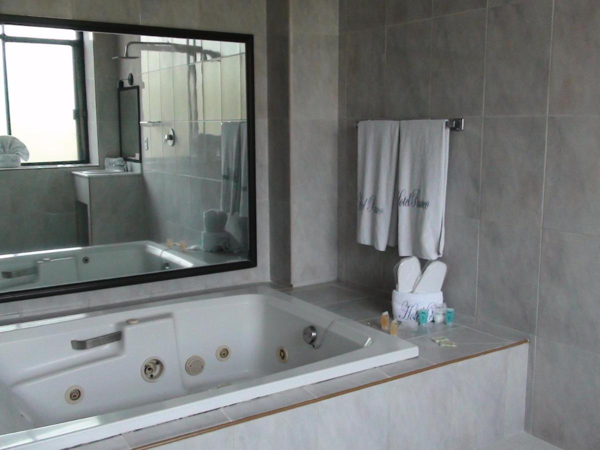 Suite con bañera de hidromasaje