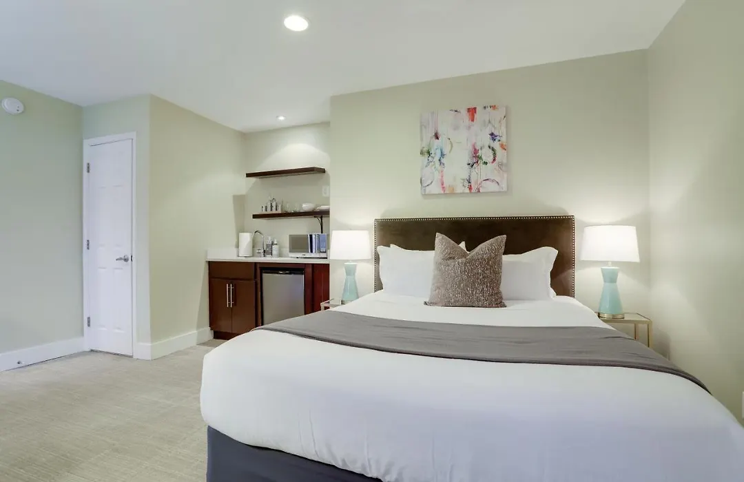 Sojourn At Dupont Place-1