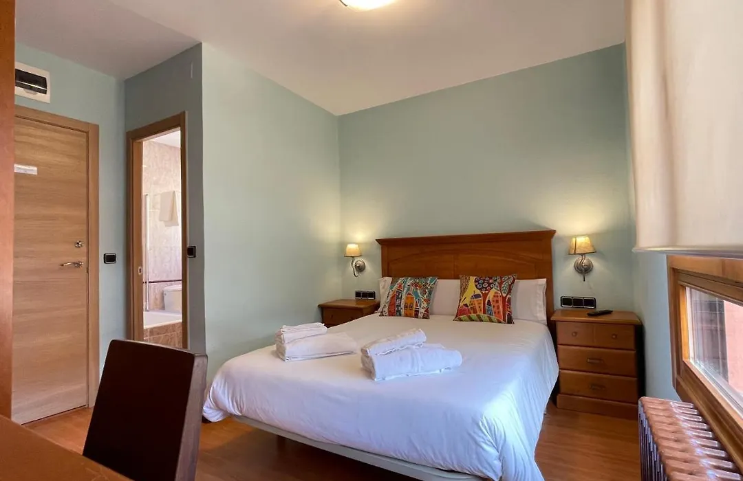 Hostal Torreblanca-1