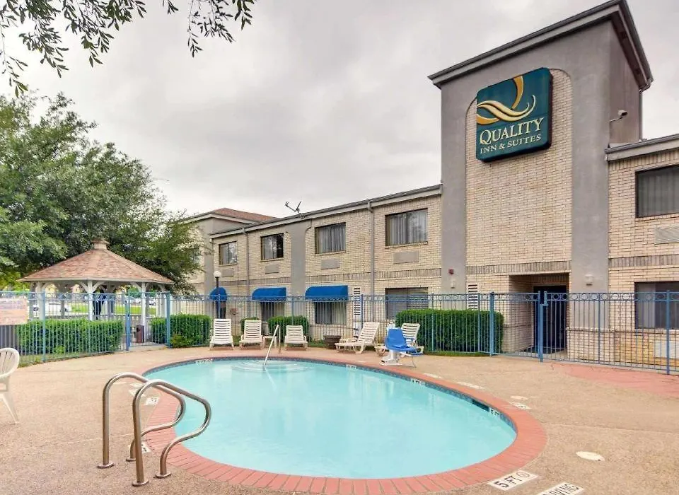 Quality Inn & Suites Grand Prairie South-1