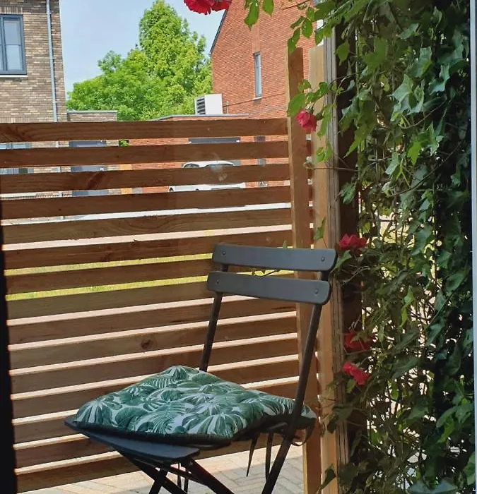 B&B Biej' oons tuus-1