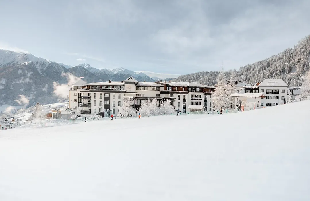 Schlosshotel Fiss-1