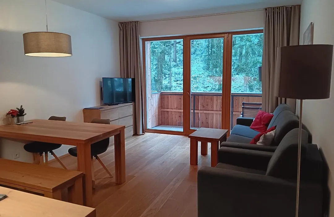 Residence Post-1