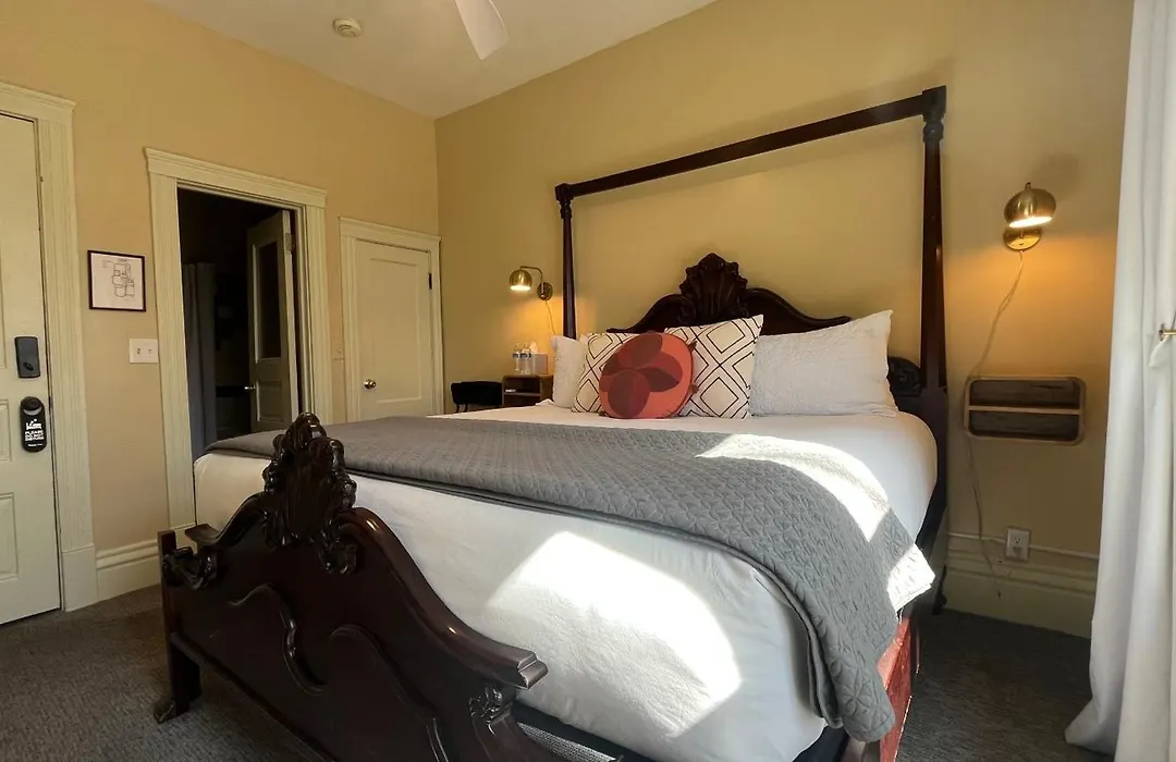Stone Gables Inn-1