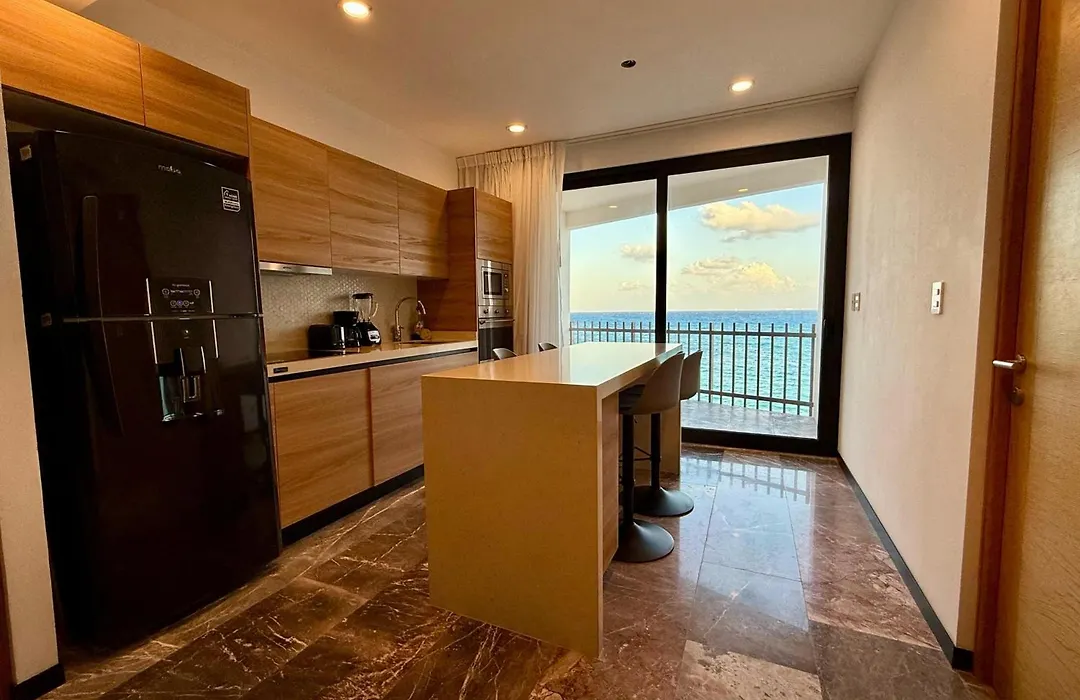 It Beach Condo-1