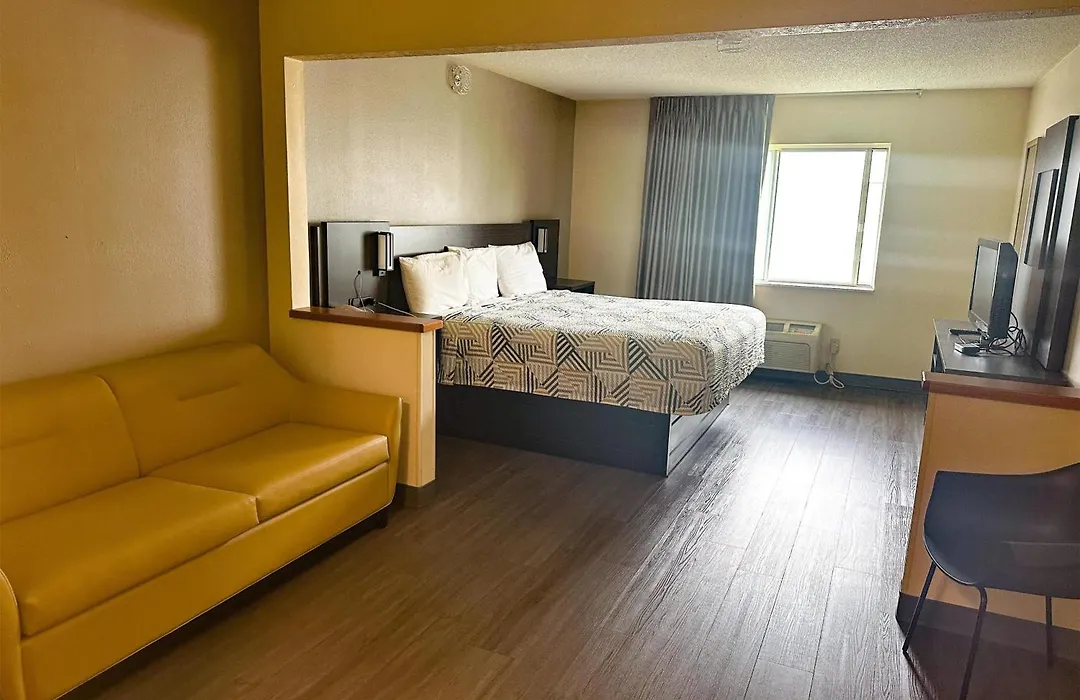 Motel 6-Anderson, In-1