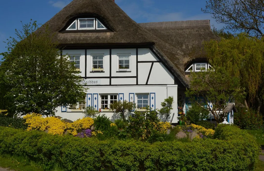 Reethäuser auf Rügen-1