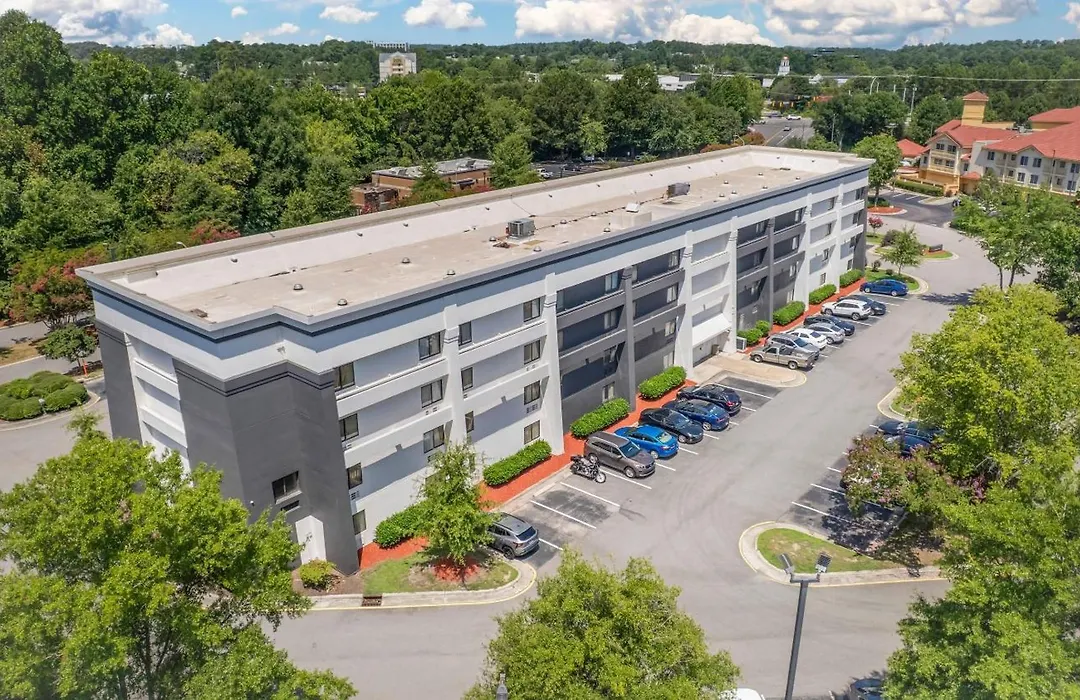 Quality Inn & Suites Raleigh Durham Airport-1