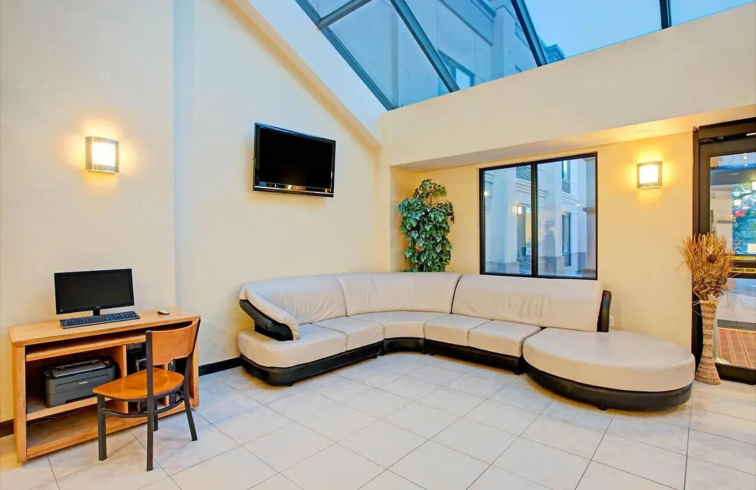 Days Inn By Wyndham Parsippany-1
