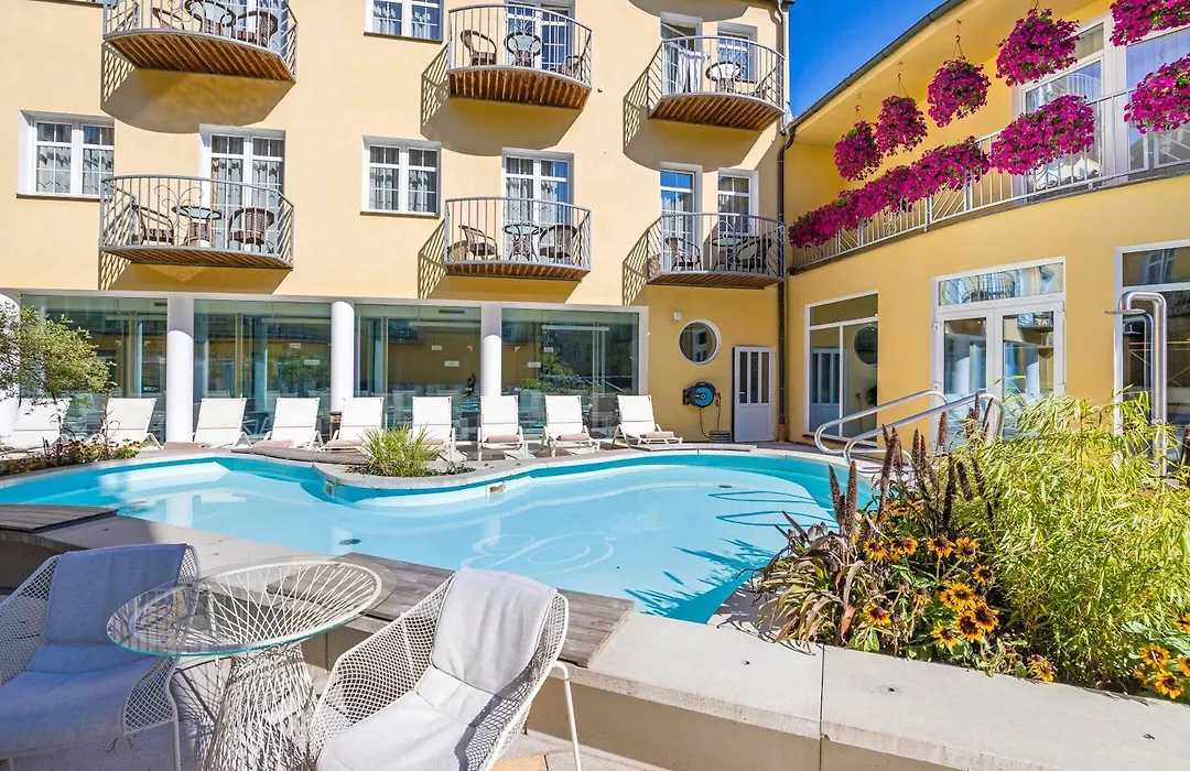 Hotel Bajkal-1
