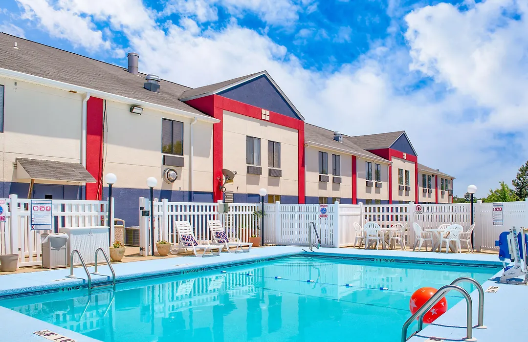 Hometown Inn Thomasville-1