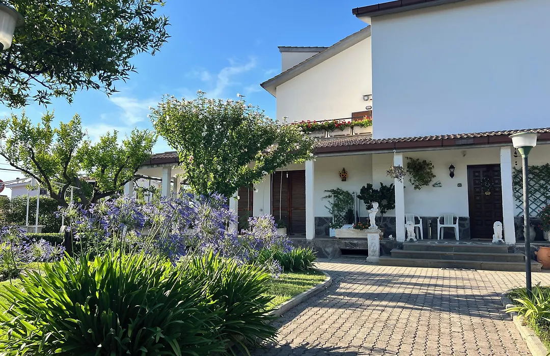 Giardino Degli Aranci B&B-1