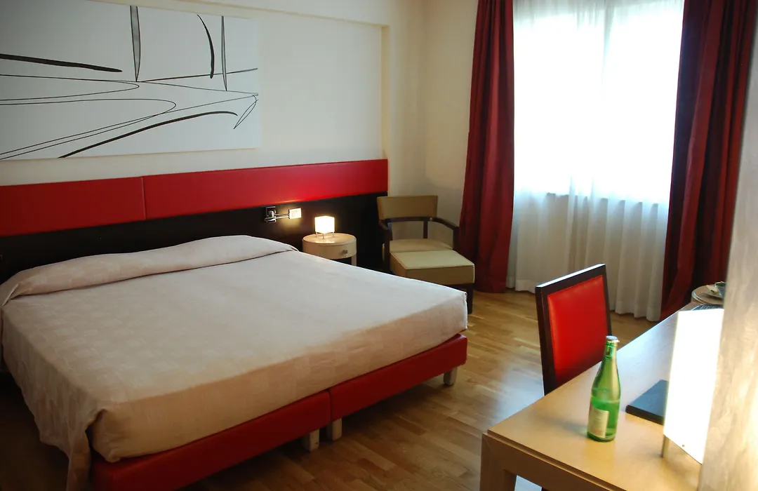 Klass Hotel-1