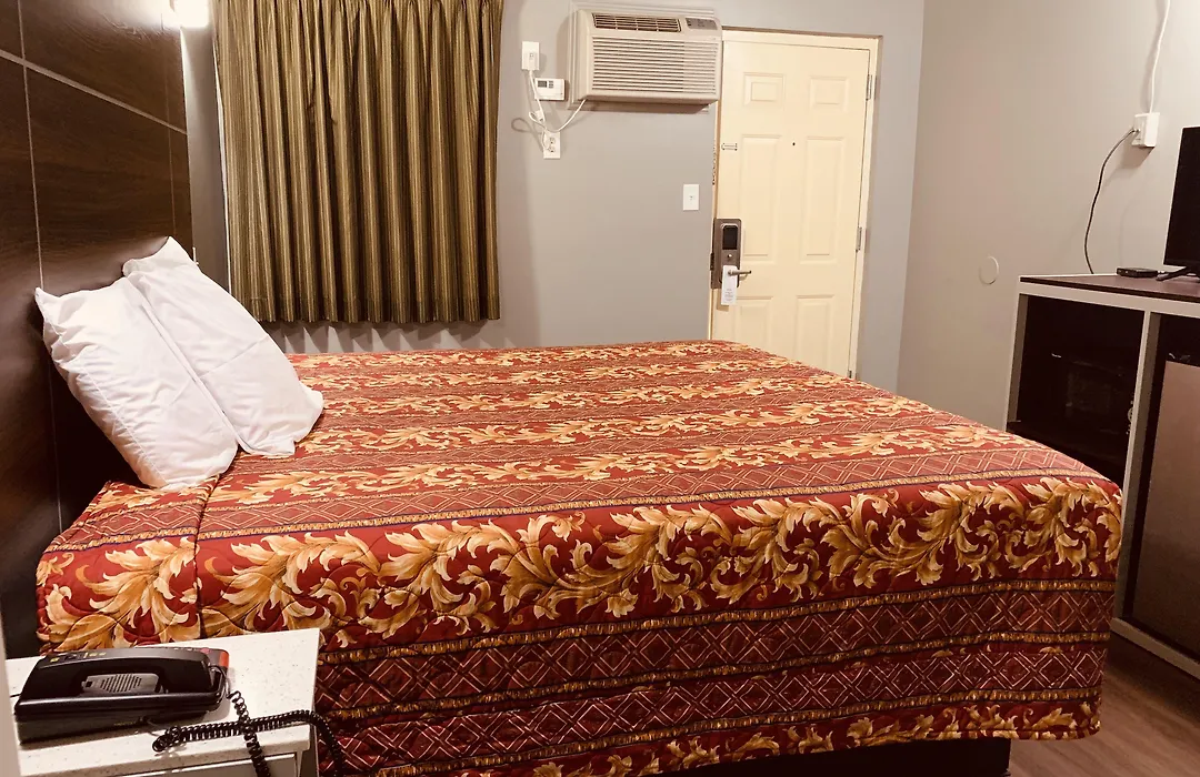 Red Carpet Inn - Norristown-1