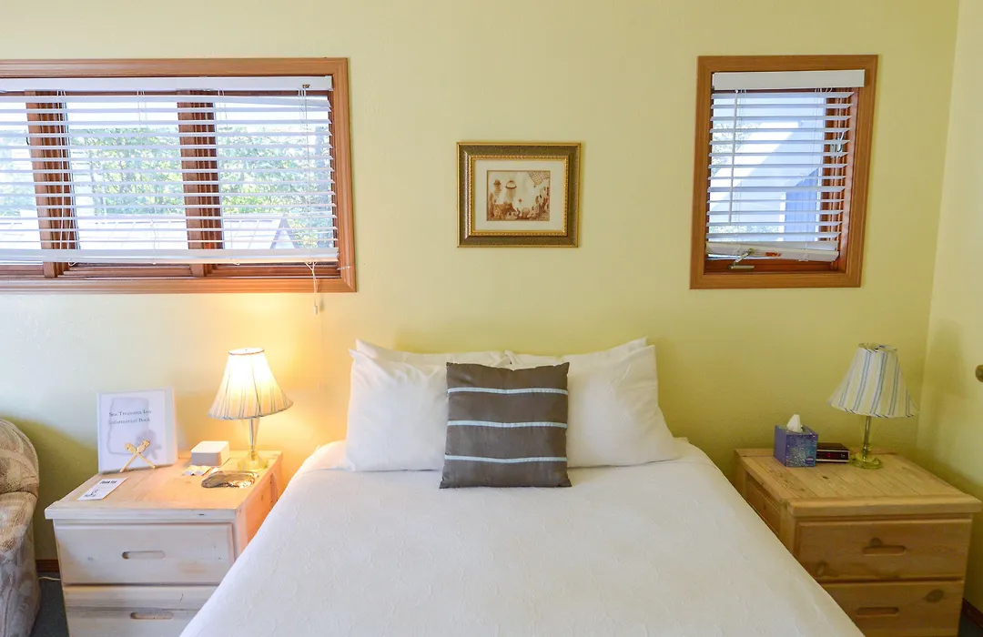 Sea Treasures Inn-1