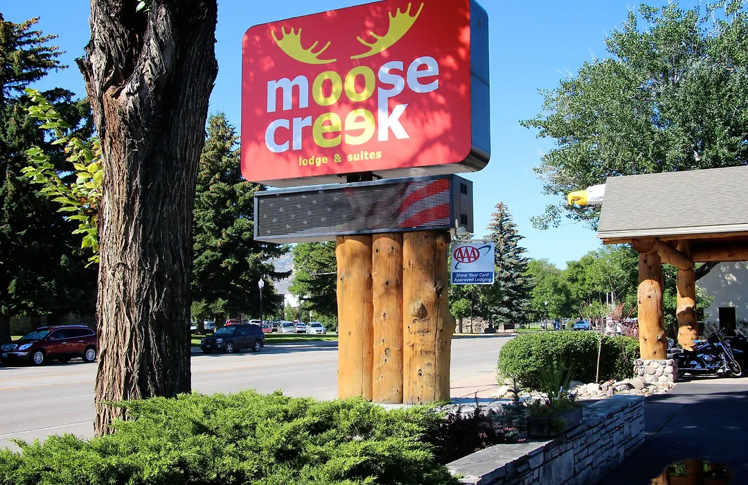 Moose Creek Lodge & Suites-1