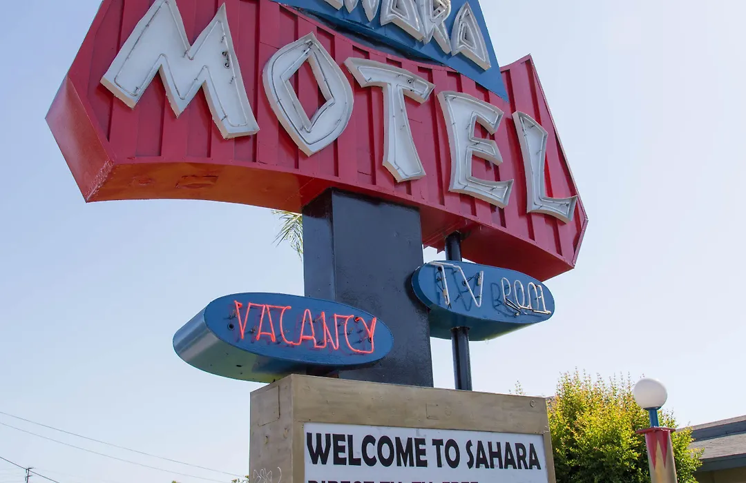 Sahara Motel-1