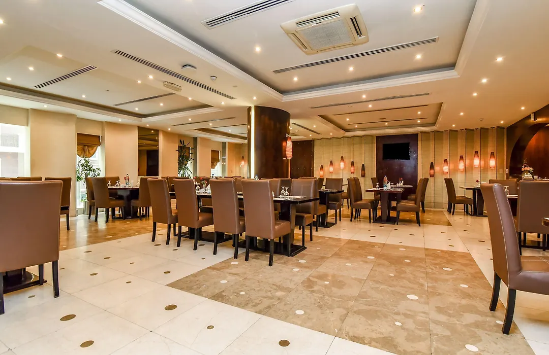 Landmark Summit Hotel-1