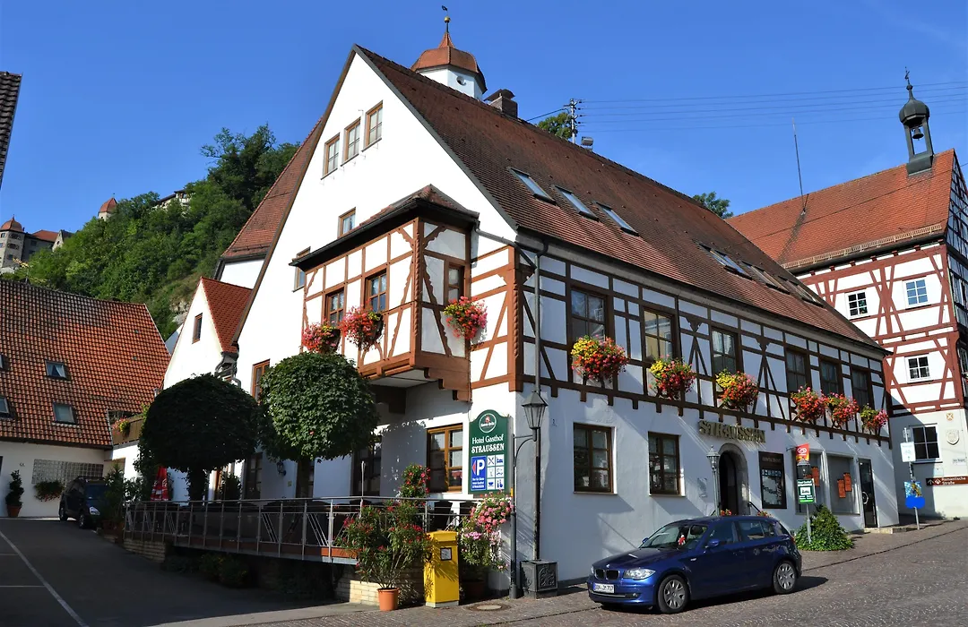 Hotel-Restaurant Straussen-1