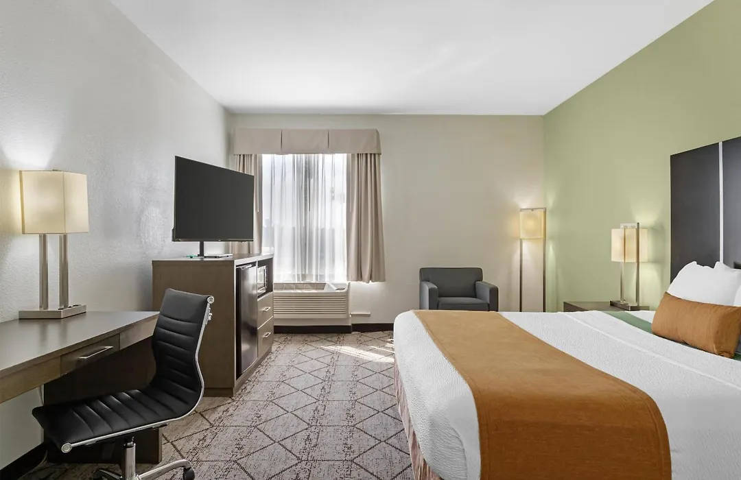 Best Western Plus North Houston Inn & Suites-1