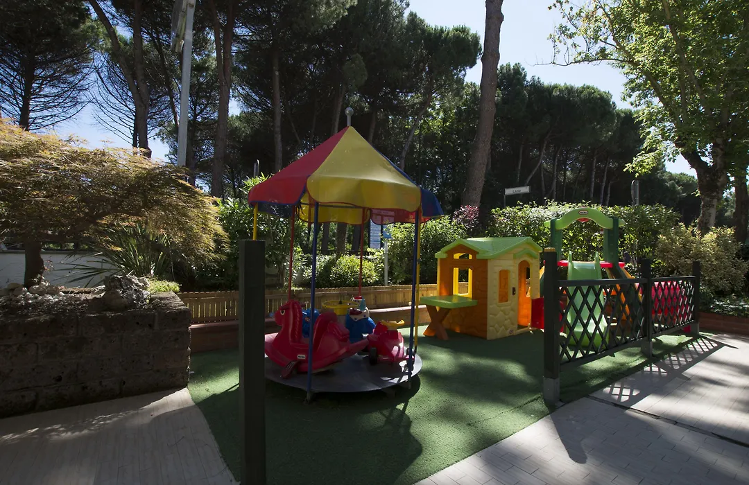 Hotel San Domenico Pinarella-1