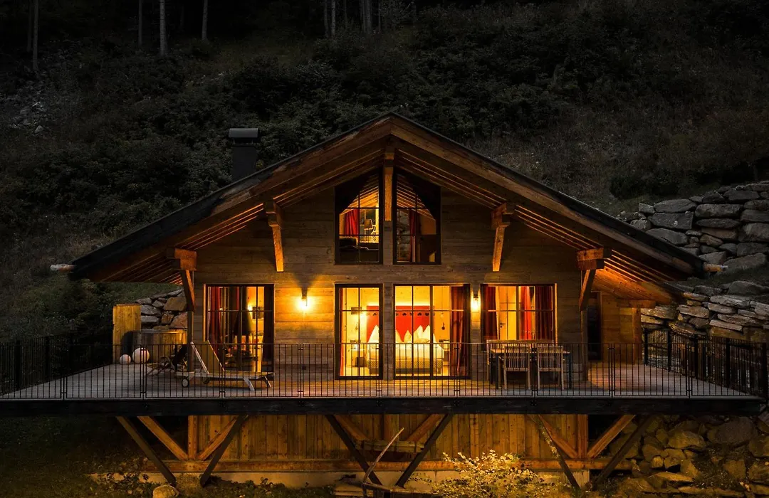 Mons Silva Private Luxury Chalets-1
