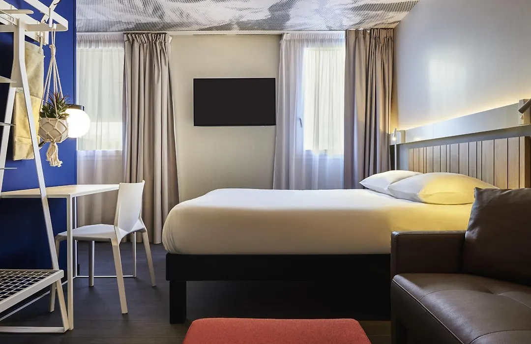 Ibis Clamart Paris Velizy-1