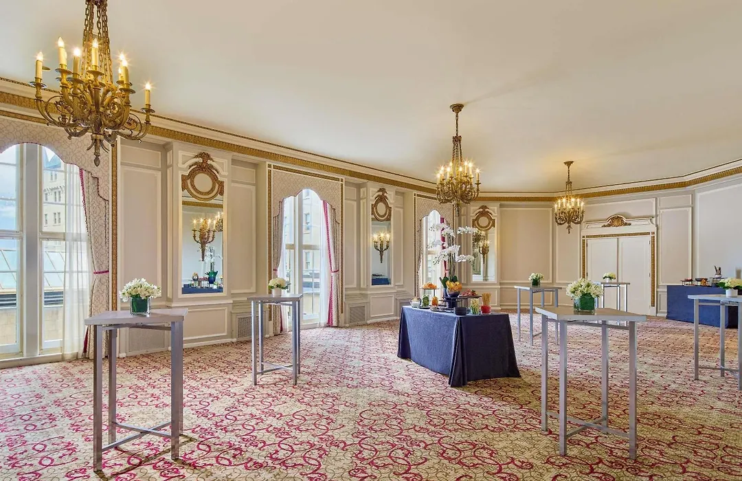 Fairmont Chateau Laurier-1