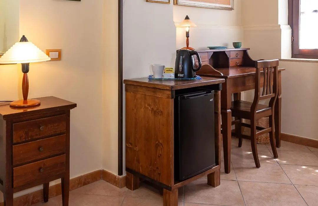 B&B Hibiscus-1