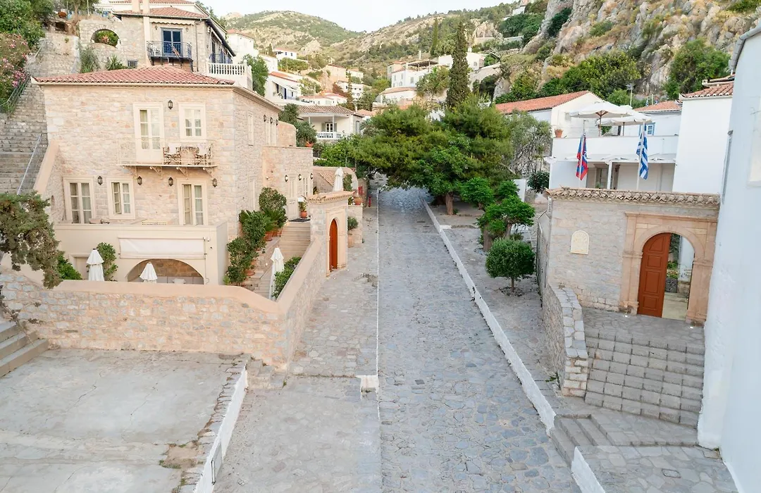 Angelica Traditional Boutique Hotel-1