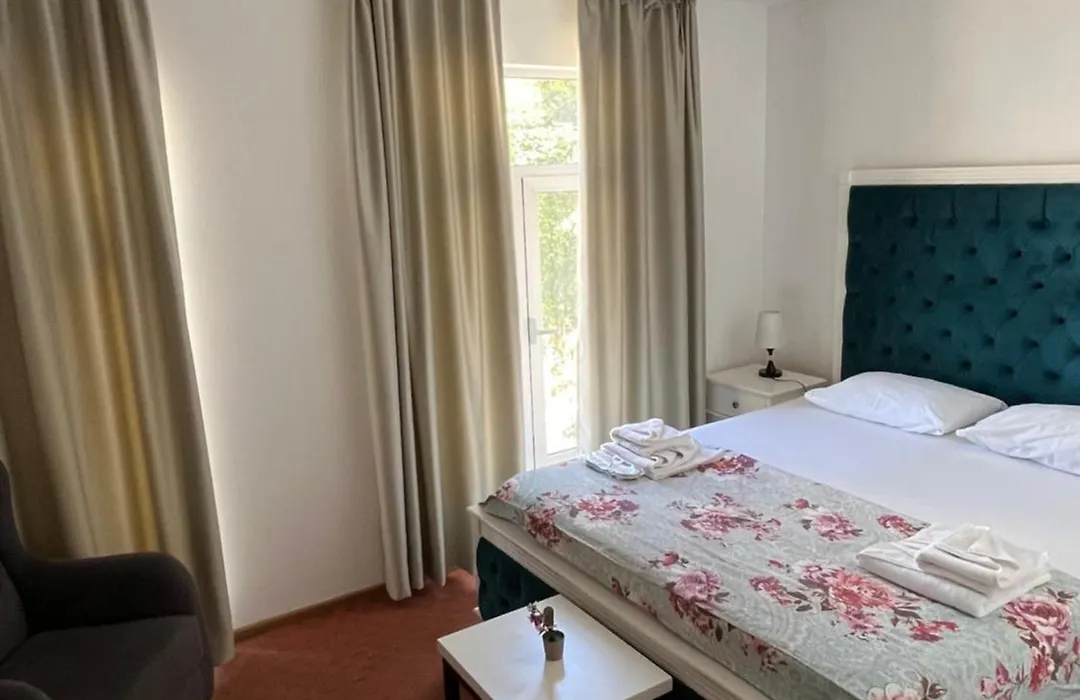 Diamond Hotel & Restaurant Ulcinj-1