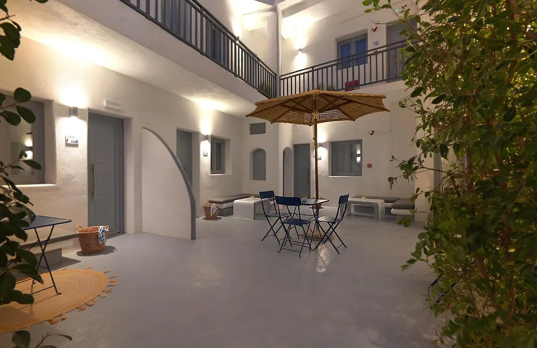 Tatakis Design Hotel With Rooftop Caldera Views-1