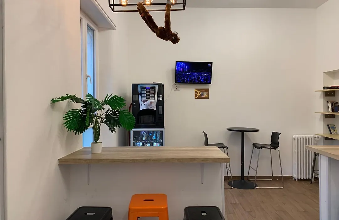 Monkey Hostel Milano-1