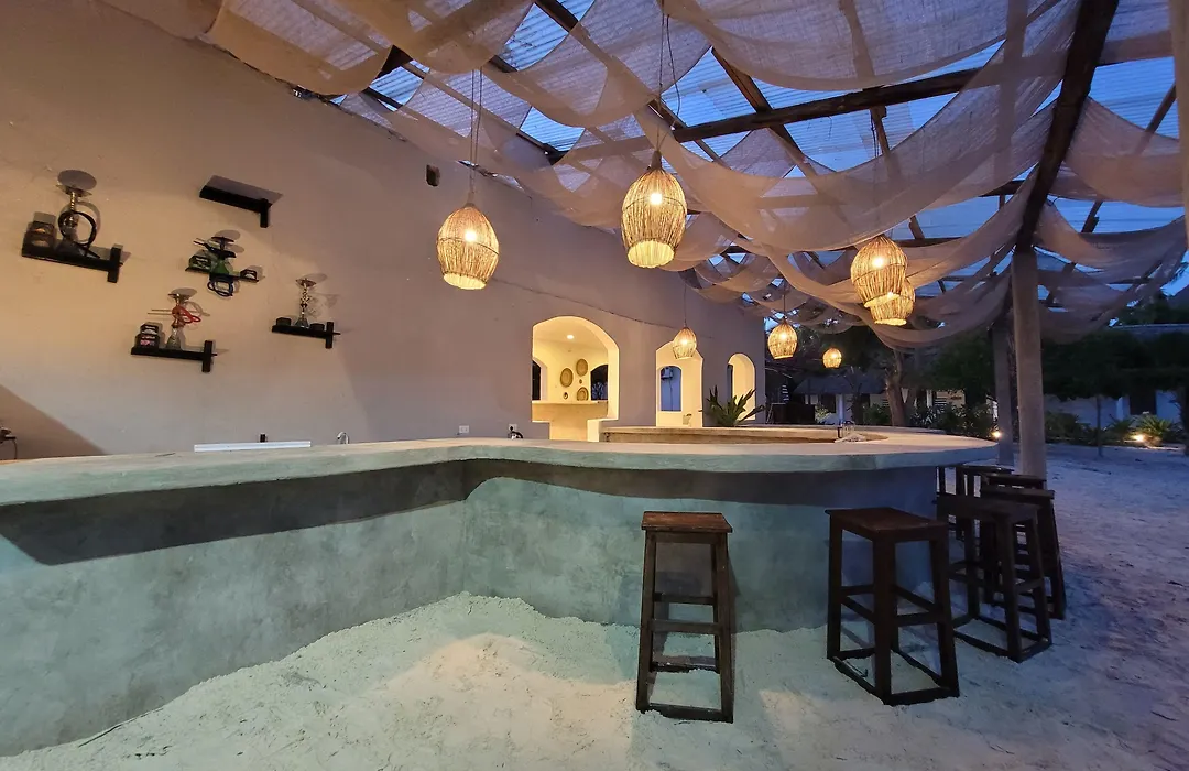 Driftwood Beach Lodge-1