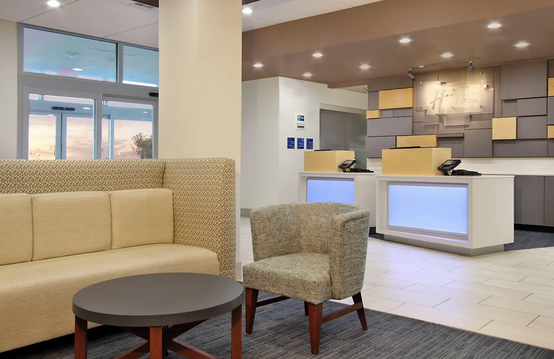 Holiday Inn Express & Suites - Brookshire - Katy Freeway By Ihg-1