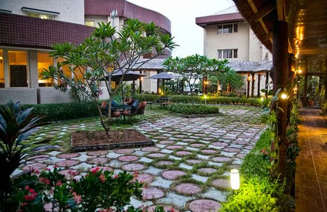 Hotel Bon Voyage-1