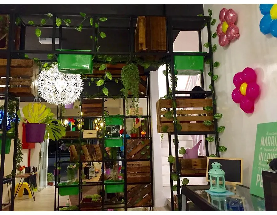 Hotel Flora Plus-1