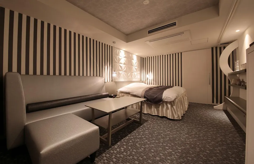 N Hotel-1