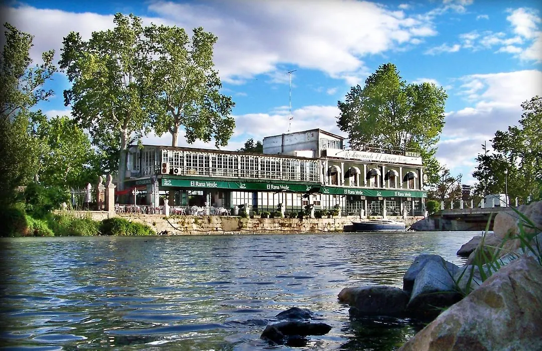 Hotel Jardin De Aranjuez-1