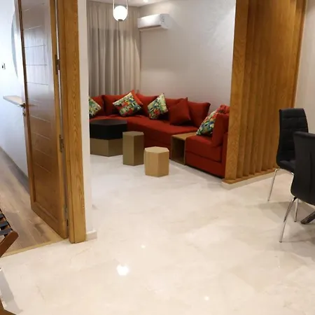 Quiet Hotel-2
