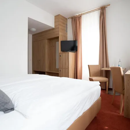 Nineofive Hotel-3