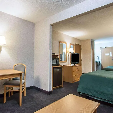 Quality Suites San Diego Otay Mesa-3
