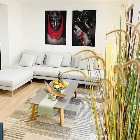 Hotel Apartment With 2-En Suite Bedrooms-2