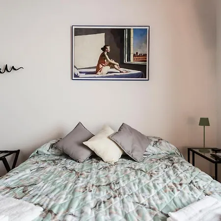 Warm Walls - Rooms-3