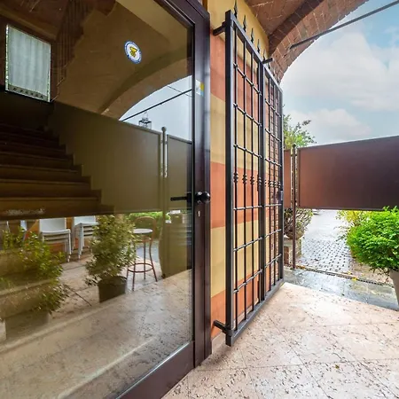 Casello A1, Modena sud - Villa Aurora Charming Rooms-2
