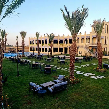 Qasr Alnkheel Resort And Hotel-2