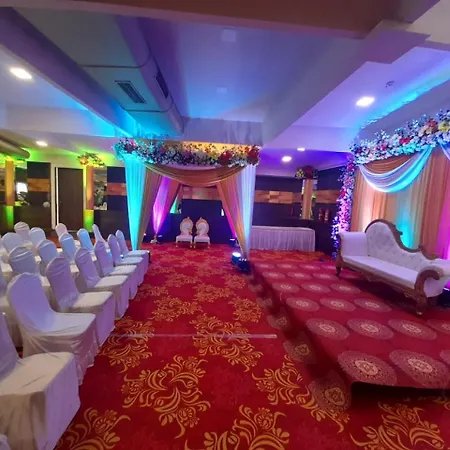 Hotel Mumbai House Juhu Santacruz West-2